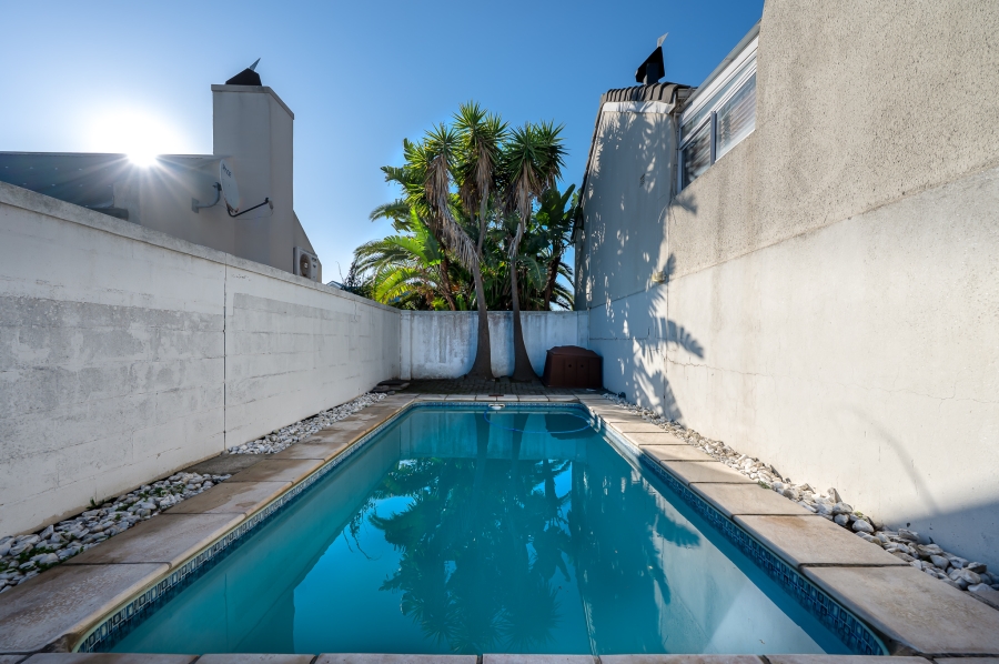 3 Bedroom Property for Sale in Zevenzicht Western Cape